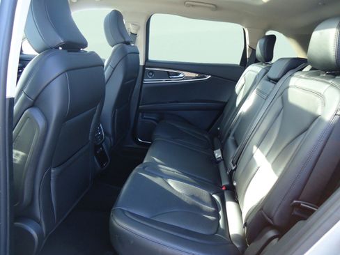 Used 2023 Lincoln Nautilus Reserve w/ Equipment Group 201A image 29