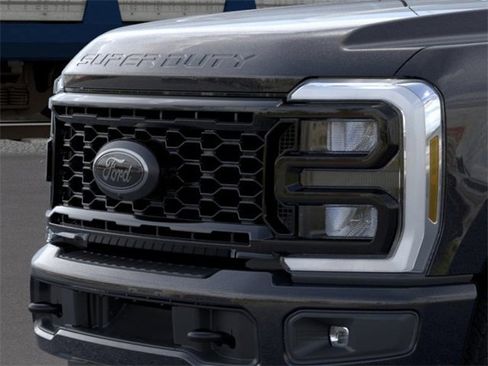 New 2026 Ford F250 Lariat image 17