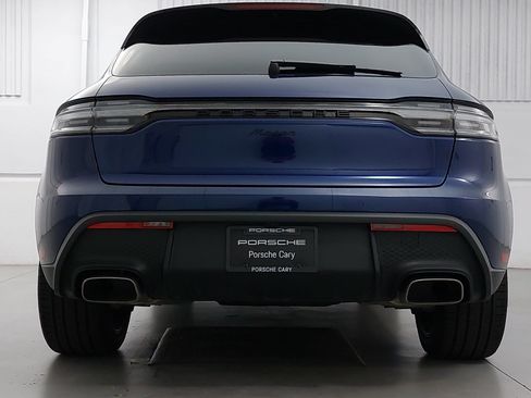 Certified 2026 Porsche Macan AWD/4WD image 6