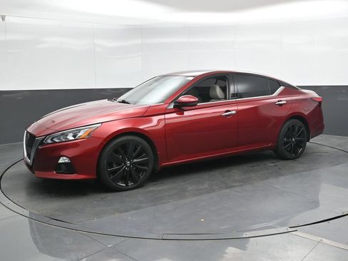 Used 2019 Nissan Altima 2.5 Platinum AWD/4WD image 7