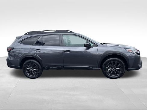 Certified 2025 Subaru Outback Onyx Edition image 8