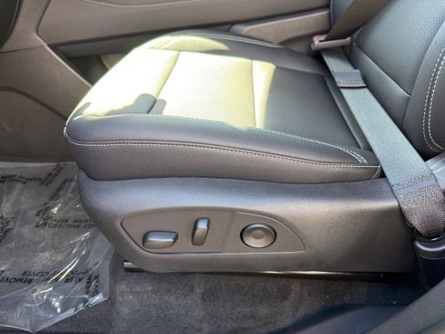 New 2026 Chevrolet Traverse LT w/ Driver Confidence Package image 28