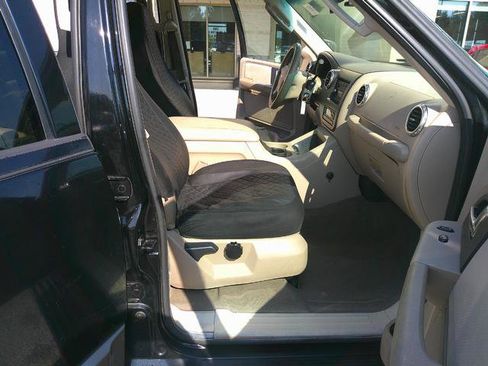 Used 2003 Ford Expedition Eddie Bauer image 6