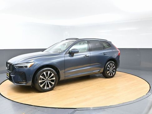 Used 2023 Volvo XC60 B5 Plus w/ Protection Package Premier image 7