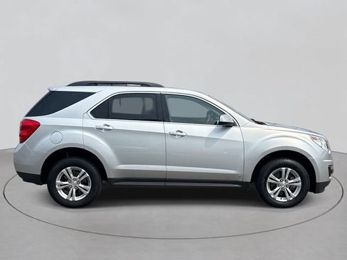 Used 2010 Chevrolet Equinox LT w/ Vehicle Interface Package FWD image 4
