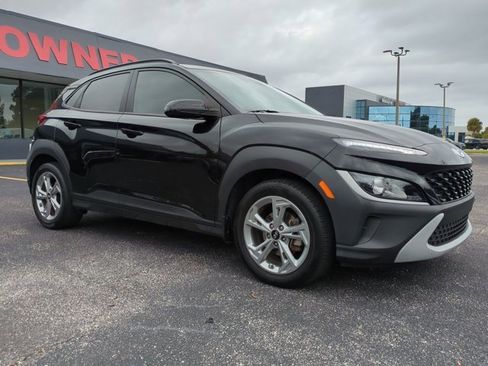 Used 2022 Hyundai Kona SEL image 2