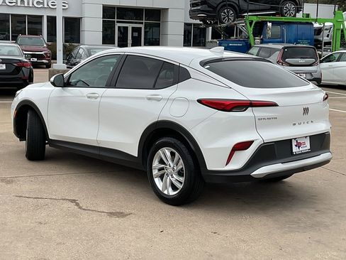 Used 2025 Buick Envista Preferred image 7