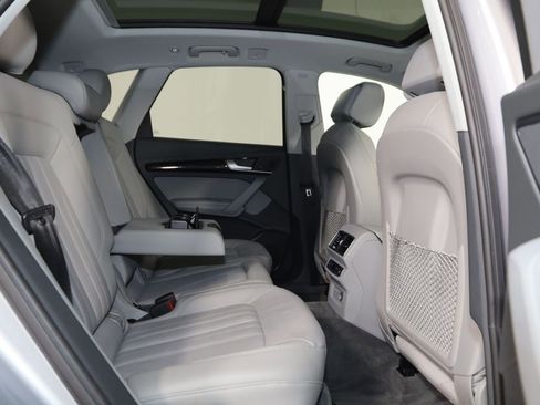Used 2019 Audi Q5 2.0T Premium Plus w/ Premium Plus Package AWD/4WD image 14