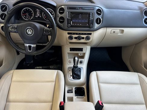 Used 2017 Volkswagen Tiguan S FWD image 15