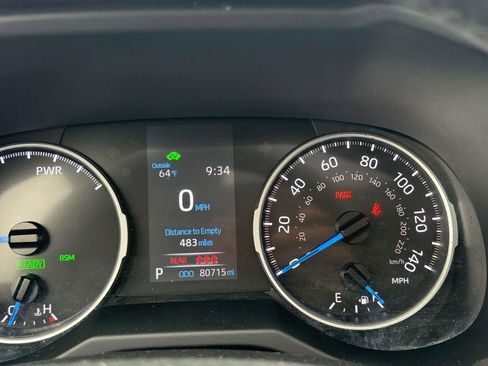 Certified 2022 Toyota RAV4 XLE Premium image 14