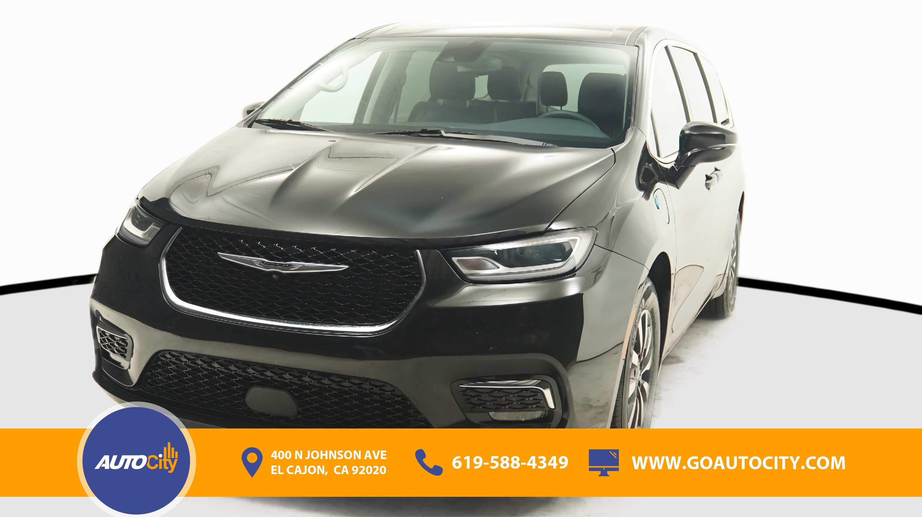 Used 2024 Chrysler Pacifica Limited FWD image 1