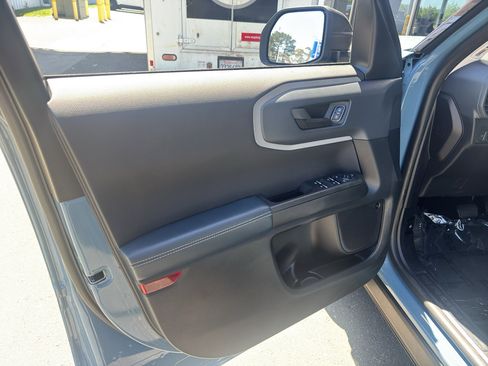 Used 2021 Ford Bronco Sport Outer Banks w/ Outer Banks Package (96D) AWD/4WD image 6