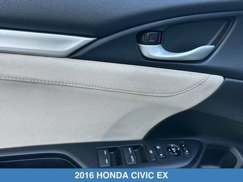 Used 2016 Honda Civic EX image 12