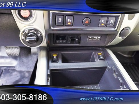 Used 2019 Nissan Titan PRO-4X w/ Pro-4x Convenience Package AWD/4WD image 25