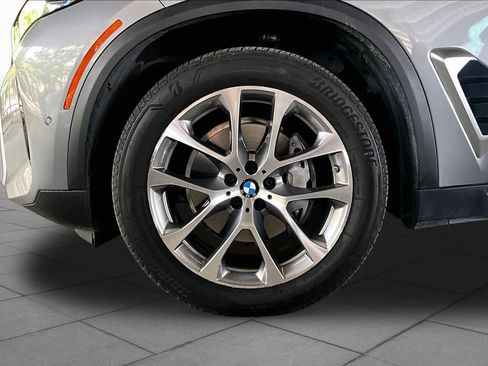 Used 2024 BMW X5 sDrive40i w/ Executive Package RWD image 9