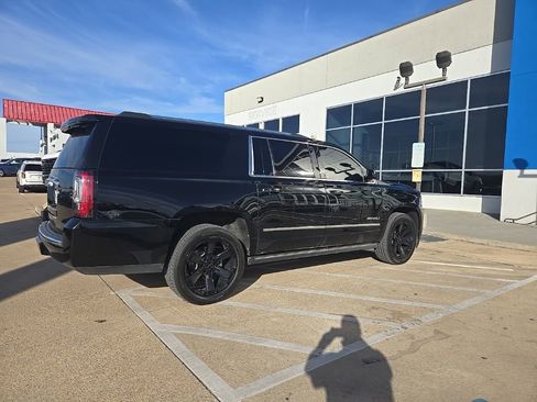 Used 2019 GMC Yukon XL Denali w/ Denali Ultimate Package image 20