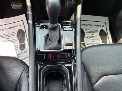 Used 2024 Jeep Compass Limited image 20