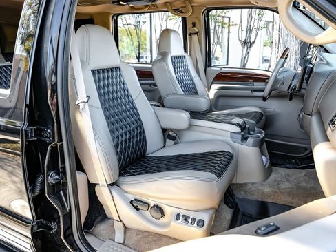 Used 2002 Ford Excursion Limited image 31