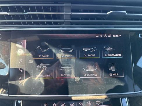 Used 2019 Audi Q8 Prestige w/ Luxury Package image 19