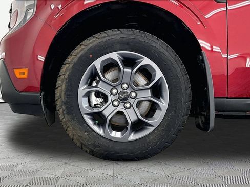 Certified 2025 Ford Maverick XLT w/ XLT Luxury Package FWD image 9