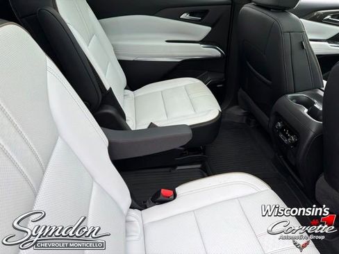Used 2026 Chevrolet Traverse High Country w/ LPO, Floor Liner Package AWD/4WD image 25