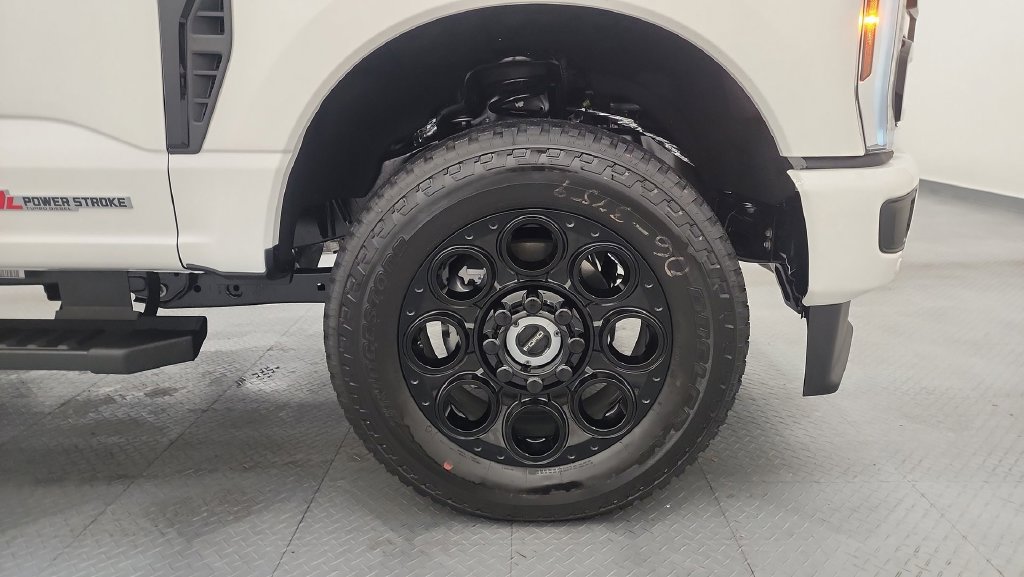 New 2027 Ford F350 Lariat w/ Black Appearance Package AWD/4WD image 30