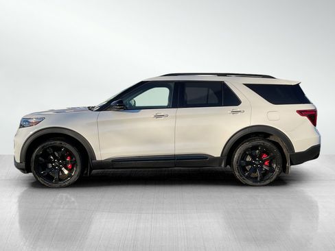 Used 2022 Ford Explorer ST w/ ST Street Pack image 2