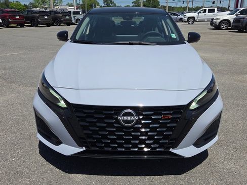 New 2026 Nissan Altima 2.5 SR FWD image 16