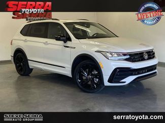 Used 2023 Volkswagen Tiguan SE R-Line FWD video 1