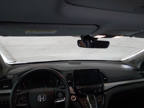 Used 2023 Honda Odyssey Touring image 5