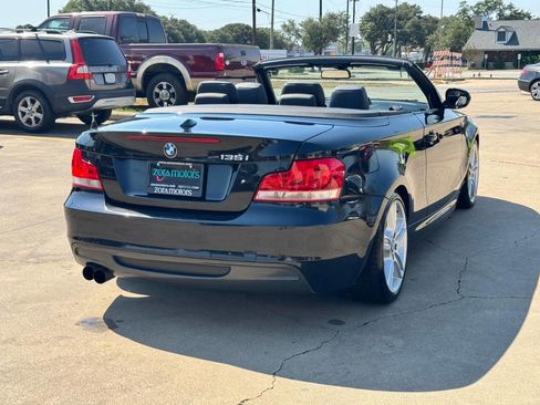 Used 2012 BMW 135i Convertible image 12