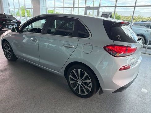 Used 2018 Hyundai Elantra GT w/ Style Package 02 image 13