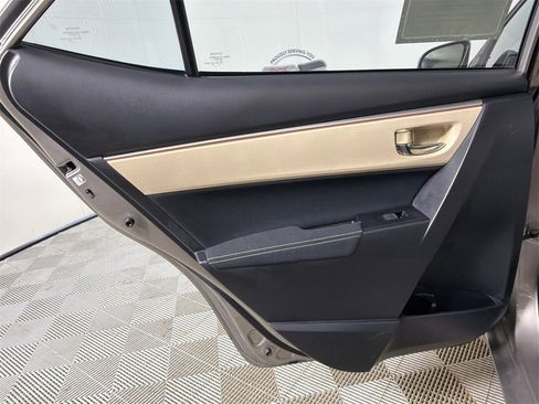 Used 2016 Toyota Corolla LE image 17