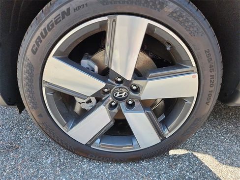 New 2025 Hyundai Santa Fe Limited image 32