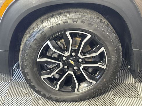 Used 2022 Chevrolet TrailBlazer ACTIV w/ Sun and Liftgate Package image 10