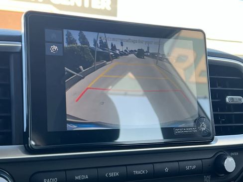 New 2026 Hyundai Venue SE FWD image 19
