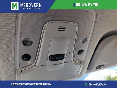 Used 2017 Toyota Prius Prime Plus FWD image 23