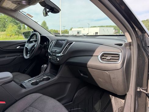 Used 2020 Chevrolet Equinox LT w/ Driver Convenience Package AWD/4WD image 40