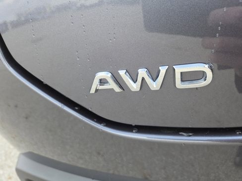 Used 2025 Honda Pilot EX-L image 12