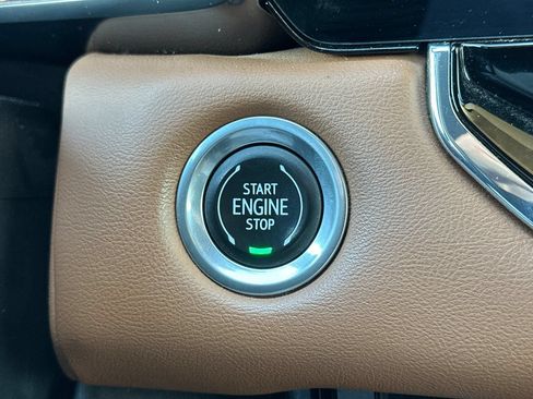 Certified 2023 GMC Canyon AT4 w/ AT4 Premium Package AWD/4WD image 22