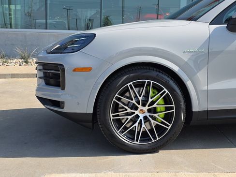 New 2026 Porsche Cayenne S AWD/4WD image 11