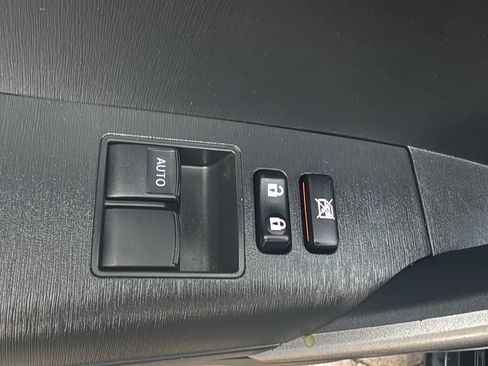 Used 2015 Scion tC FWD image 22