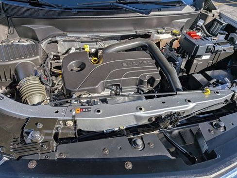 Used 2025 Chevrolet Equinox LT image 28