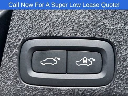 Used 2026 Volvo XC60 B5 Plus w/ Protection Package Premier image 10
