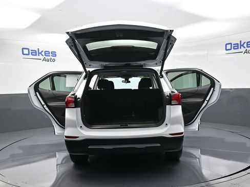 Used 2024 Chevrolet Equinox LT w/ LPO, Floor Liner Package image 59