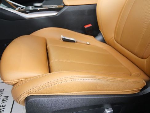 Certified 2023 BMW 330i Sedan w/ Driving Assistance Package image 9