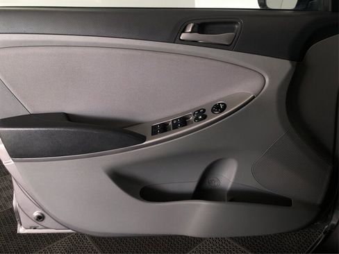 Used 2017 Hyundai Accent SE image 16