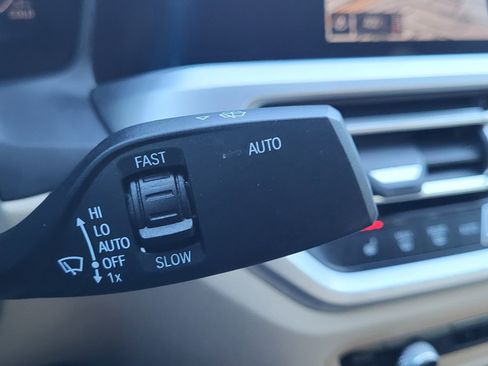 Used 2020 BMW 330i xDrive 330i xDrive w/ Convenience Package image 37