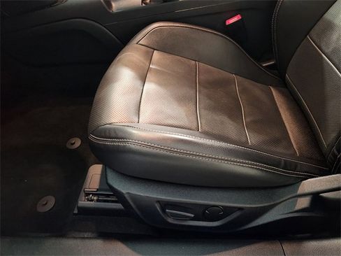 Used 2022 Ford Mustang GT Premium image 24