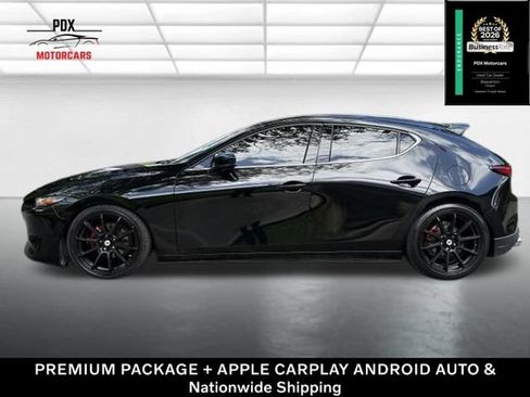 Used 2019 MAZDA MAZDA3 Hatchback w/ Premium Package FWD image 2